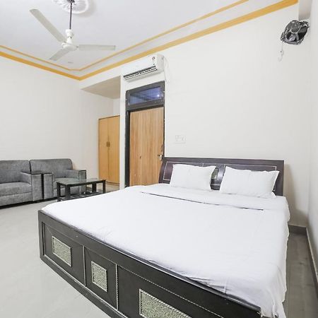Spot On 38085 Hotel Amer Palace Джайпур Екстериор снимка