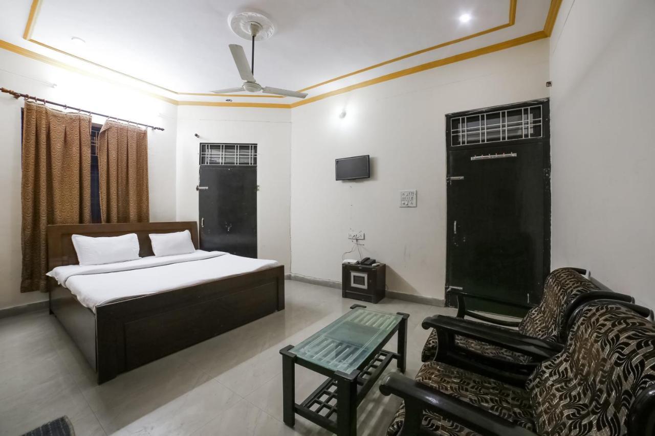Spot On 38085 Hotel Amer Palace Джайпур Екстериор снимка