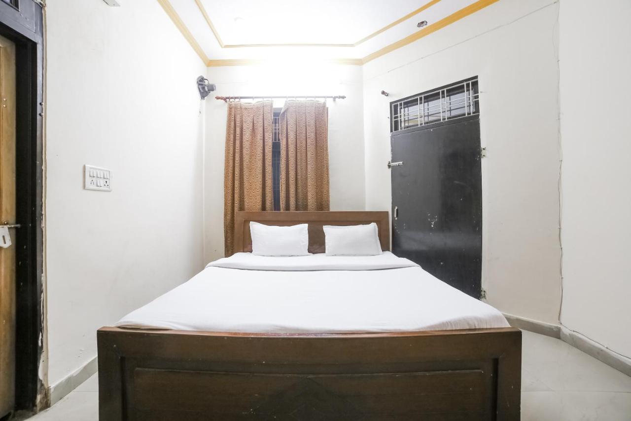 Spot On 38085 Hotel Amer Palace Джайпур Екстериор снимка